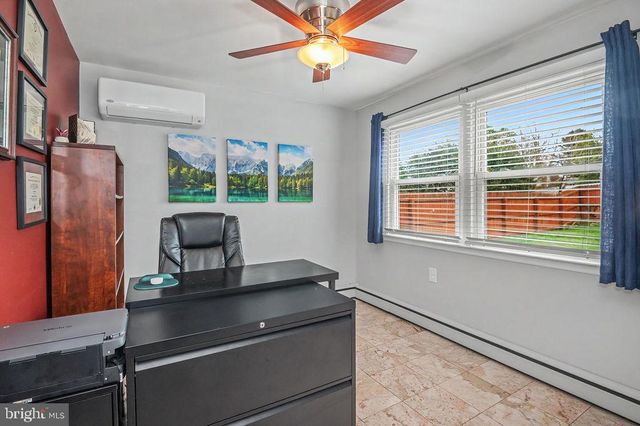 2714 WESTLOCK DR, Wilmington, DE 19808