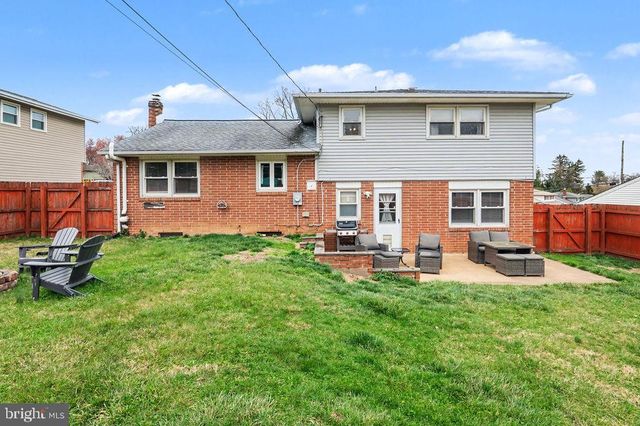 2714 WESTLOCK DR, Wilmington, DE 19808