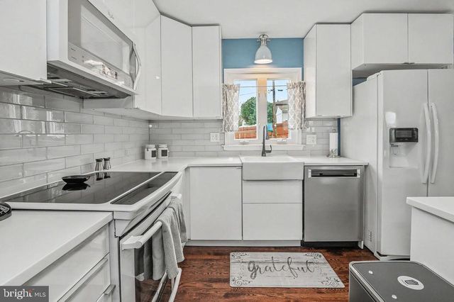 2714 WESTLOCK DR, Wilmington, DE 19808