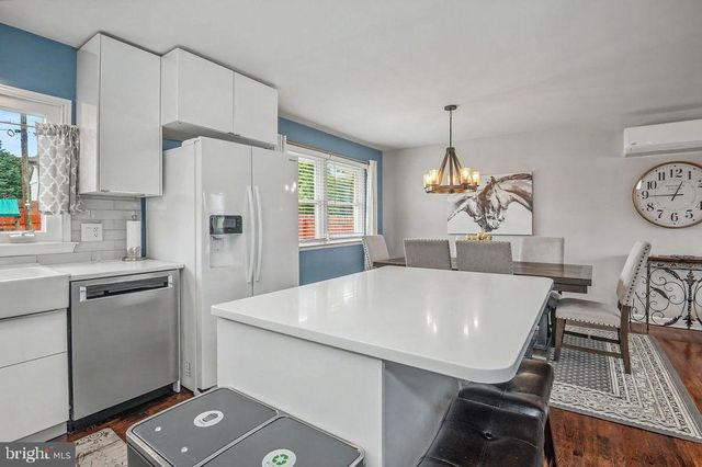 2714 WESTLOCK DR, Wilmington, DE 19808