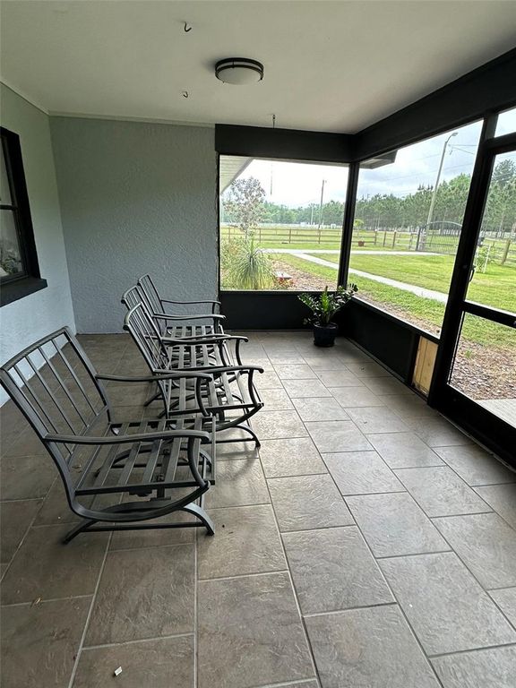 Image 17 of property listing at 1815 EWELL ROAD, Lakeland, FL 33811