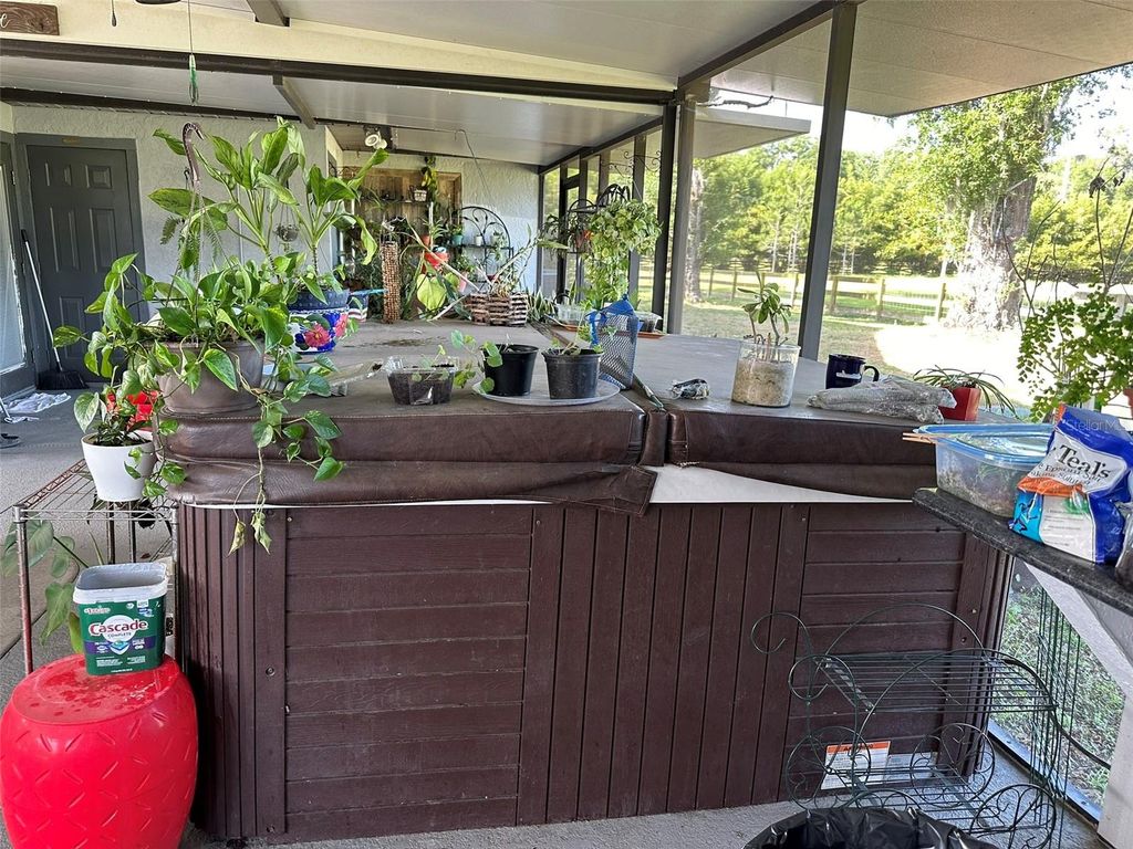 Image 18 of property listing at 1815 EWELL ROAD, Lakeland, FL 33811