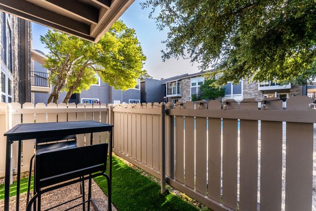 6065 Milton Street 133, Dallas, TX 75206