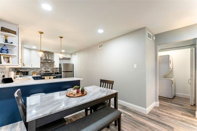 6065 Milton Street 133, Dallas, TX 75206