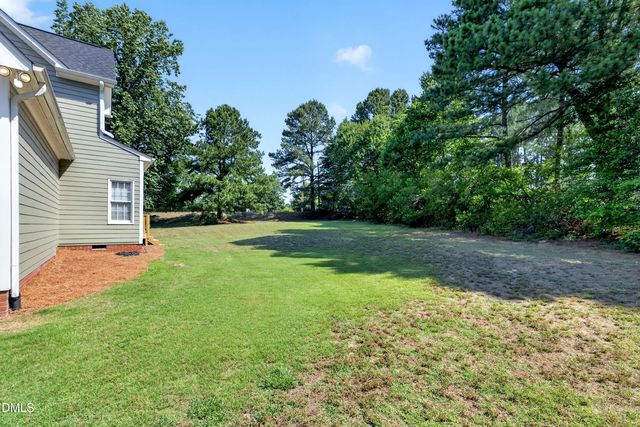 1702 Ashbark Court, Apex, NC 27502