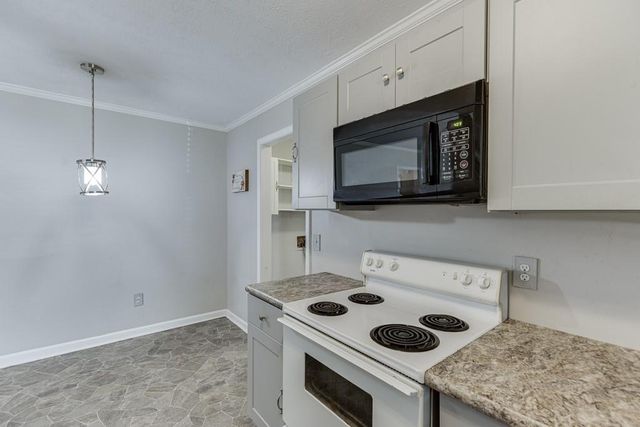 698 Melinda Drive, Winder, GA 30680