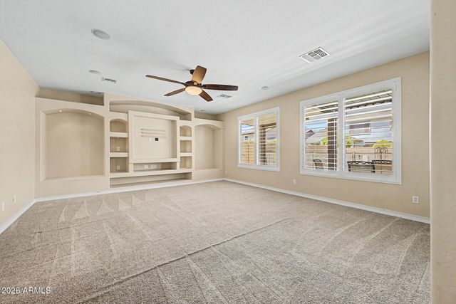 17940 W DESERT Lane, Surprise, AZ 85388