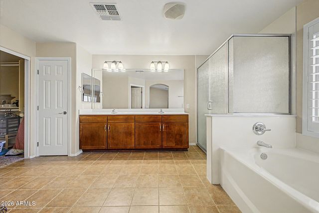 17940 W DESERT Lane, Surprise, AZ 85388