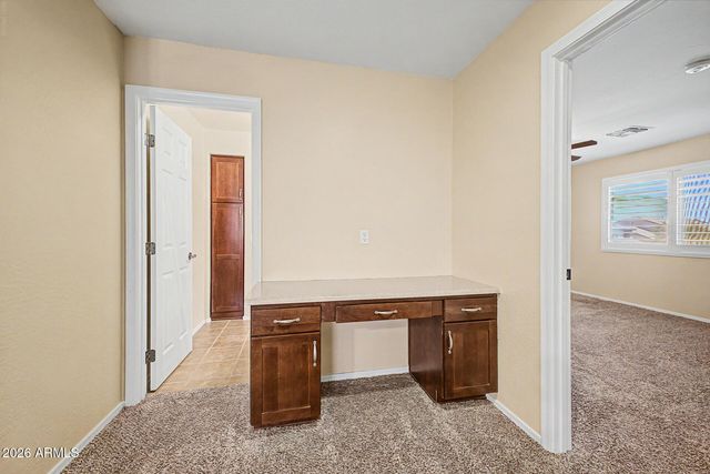 17940 W DESERT Lane, Surprise, AZ 85388