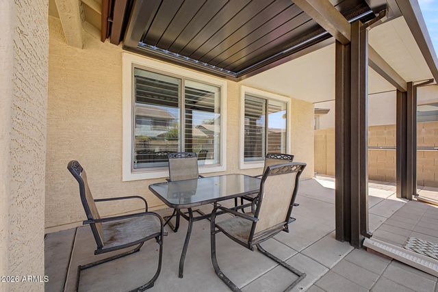 17940 W DESERT Lane, Surprise, AZ 85388