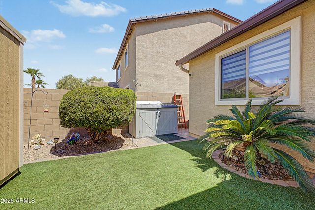 17940 W DESERT Lane, Surprise, AZ 85388
