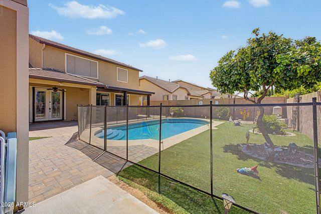 17940 W DESERT Lane, Surprise, AZ 85388