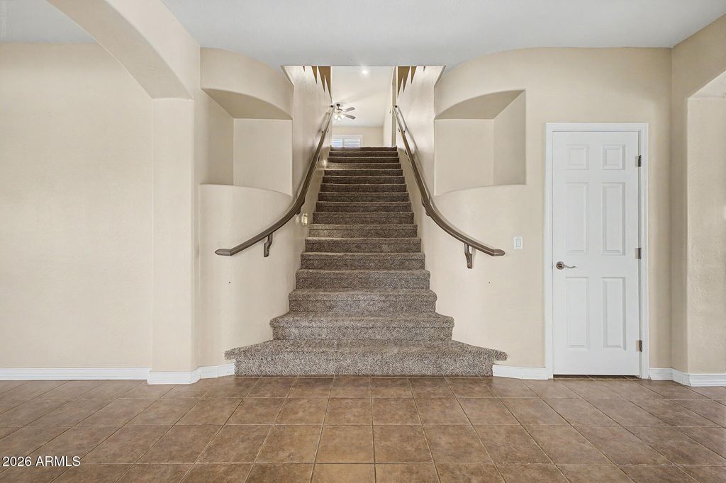 17940 W DESERT Lane, Surprise, AZ 85388 — photo 4