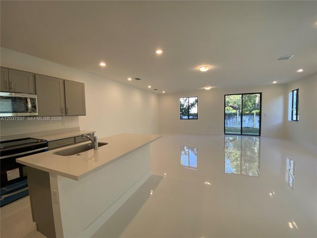 2402 SW 145th Pl 0, Miami, FL 33175