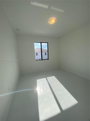 2402 SW 145th Pl 0, Miami, FL 33175