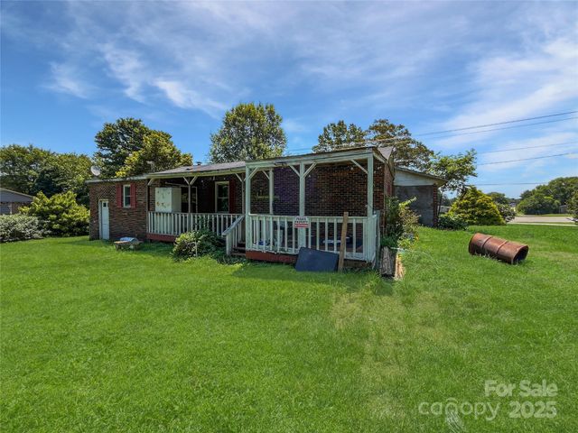 8397 Rhodhiss Road, Connelly Springs, NC 28612