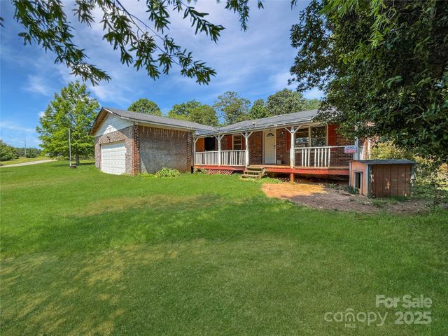 8397 Rhodhiss Road, Connelly Springs, NC 28612