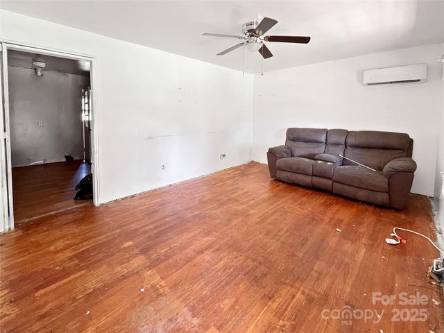 8397 Rhodhiss Road, Connelly Springs, NC 28612