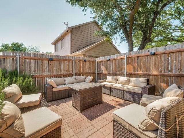 457 Whitley Street, Cedar Hill, TX 75104
