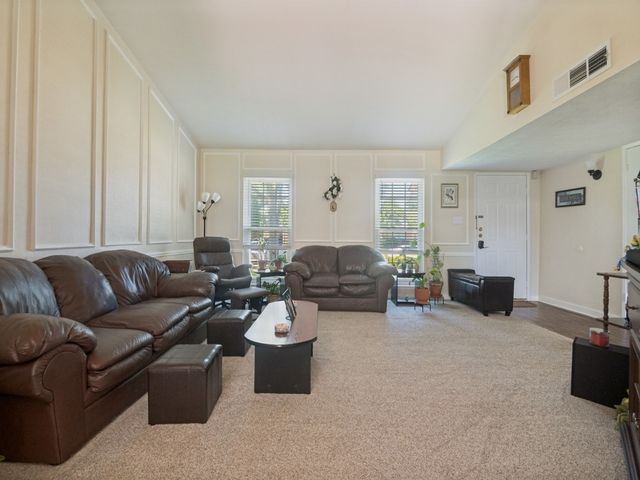 457 Whitley Street, Cedar Hill, TX 75104