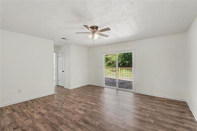 6567 Oakwood Drive, Douglasville, GA 30135