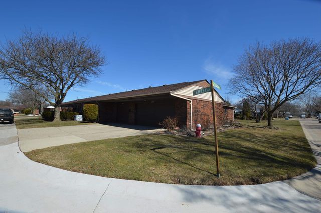 32610 Valley Dr Drive, Warren, MI 48093