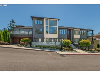 3058 Nw MONTARA Loop, Portland, OR 97229