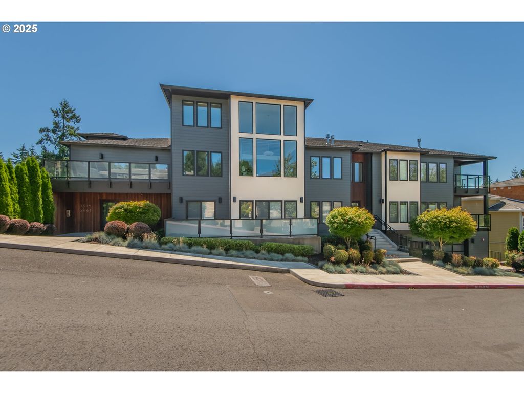 3058 Nw MONTARA Loop, Portland, OR 97229