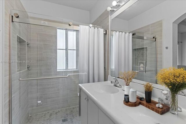 8245 NW 108th Ave 6-15, Doral, FL 33178