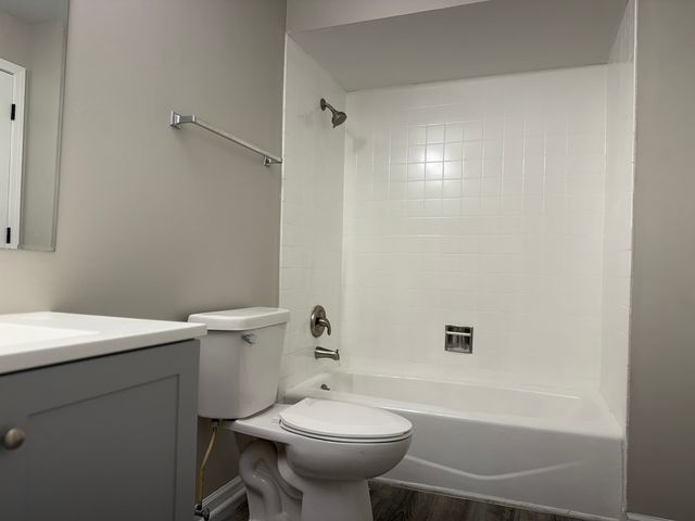 1411 BERTA Drive 2N, Crest Hill, IL 60403