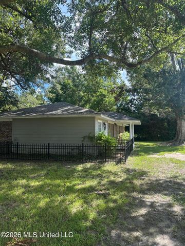 13637 Highway 613, Moss Point, MS 39562