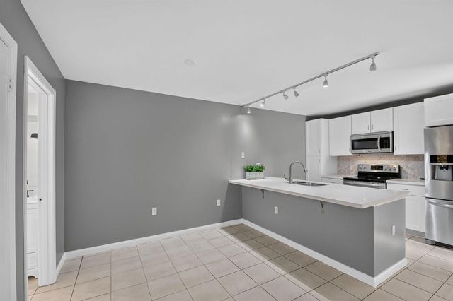 7109 71st Way, West Palm Beach, FL 33407