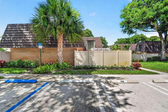 7109 71st Way, West Palm Beach, FL 33407