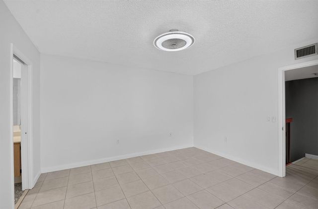 7109 71st Way, West Palm Beach, FL 33407