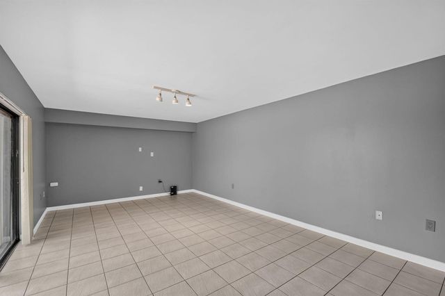 7109 71st Way, West Palm Beach, FL 33407