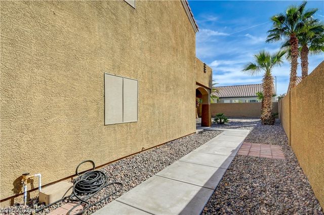 519 Salzburg Avenue, Las Vegas, NV 89183
