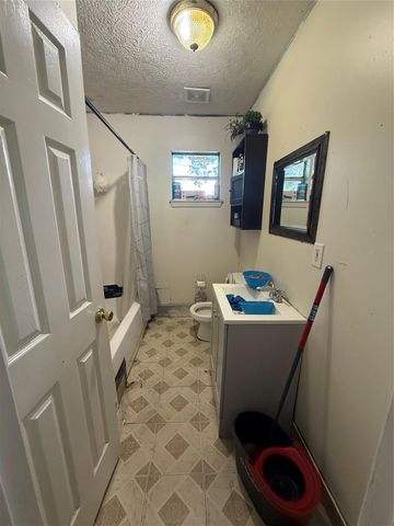 4214 Neal Street, Houston, TX 77017