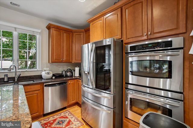 1309 MCLEAN CREST CT, Mclean, VA 22101