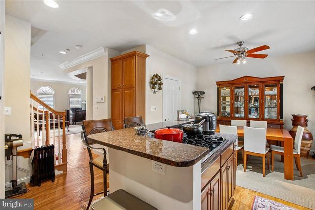 1309 MCLEAN CREST CT, Mclean, VA 22101