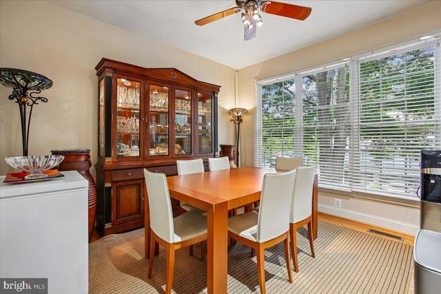 1309 MCLEAN CREST CT, Mclean, VA 22101