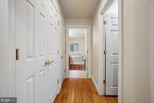 1309 MCLEAN CREST CT, Mclean, VA 22101