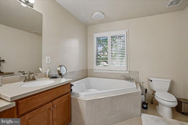 1309 MCLEAN CREST CT, Mclean, VA 22101