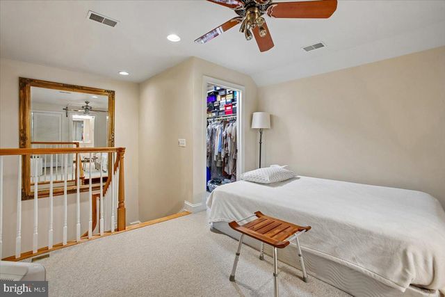 1309 MCLEAN CREST CT, Mclean, VA 22101