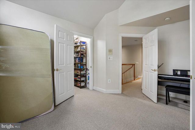 1309 MCLEAN CREST CT, Mclean, VA 22101