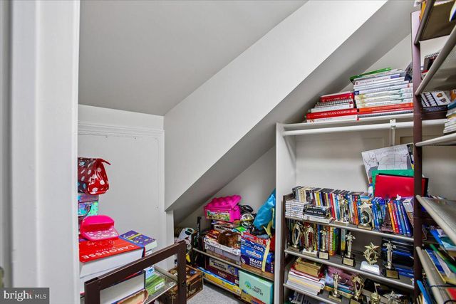 1309 MCLEAN CREST CT, Mclean, VA 22101