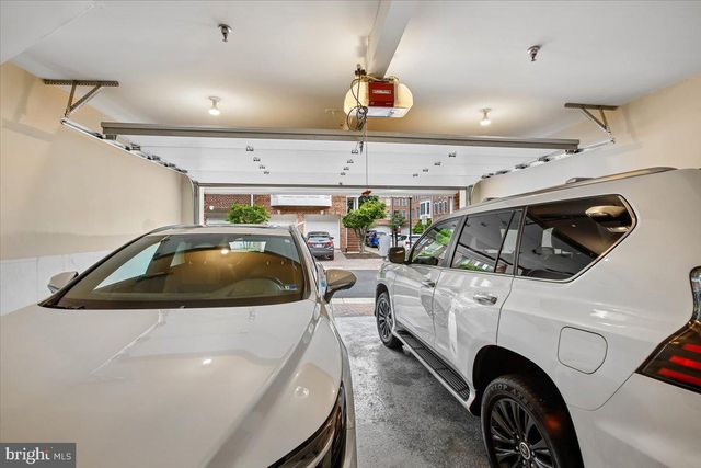 1309 MCLEAN CREST CT, Mclean, VA 22101