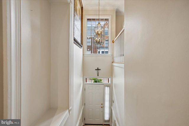 1309 MCLEAN CREST CT, Mclean, VA 22101