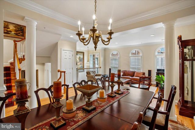 1309 MCLEAN CREST CT, Mclean, VA 22101