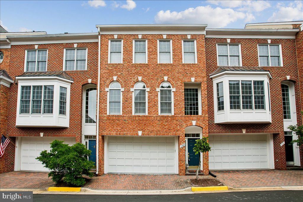 1309 MCLEAN CREST CT, Mclean, VA 22101