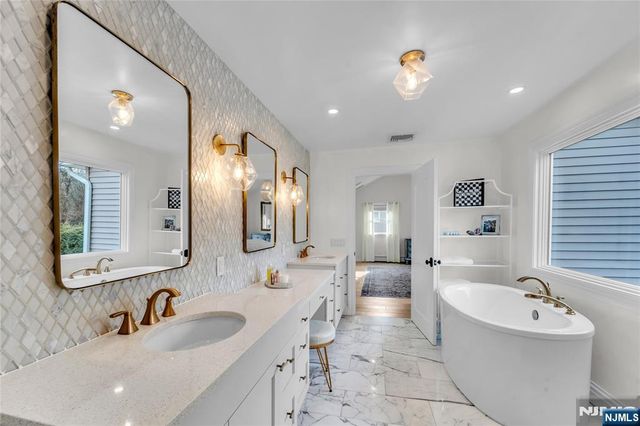 231 Birchwood Road, Old Tappan, NJ 07675